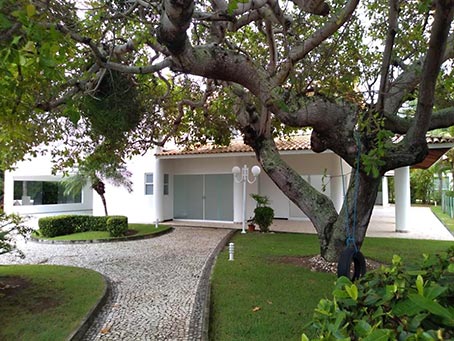 Casa De 5 Quartos Em Condomínio De Alto Padrão