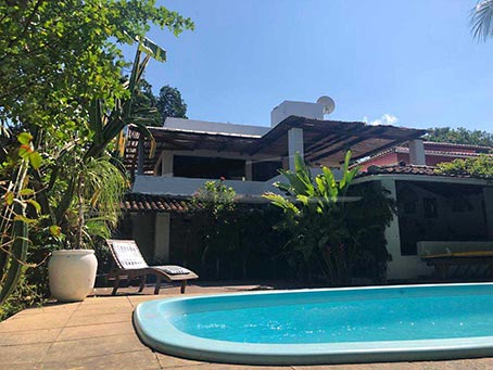 Casa De 5 Quartos Em Condomínio De Alto Padrão