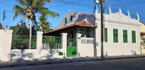 Casa Histórica com 3 Quartos em Localização Privilegiada