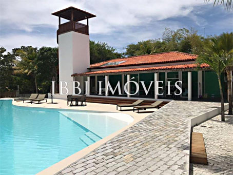 Excelente Casa de 4 Quartos Perto da Vila Imbassaí 