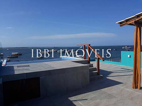 Nova Casa à Beira-mar de 3 Quartos em Gamboa do Morro