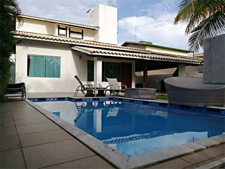 Casa de 5 Quartos em Condomínio à Beira-mar
