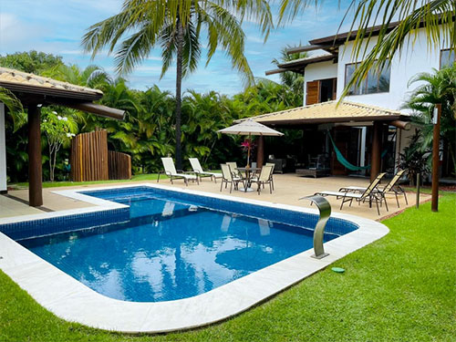 Casa Mobiliada de 4 Quartos Próxima à Praia