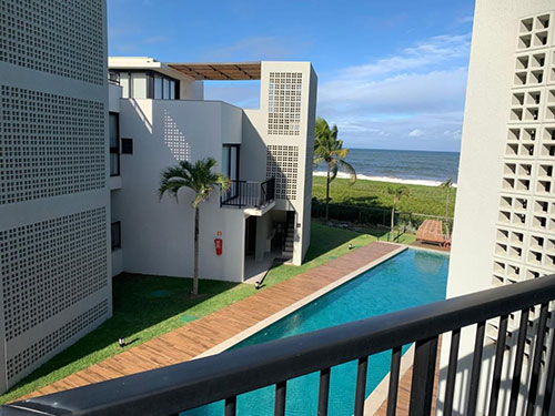 Apartamento Duplex à Beira-mar com Vistas Panorâmicas do Oceano