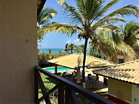 Lindo Apartamento de 2 Quartos em um Condomínio à Beira-mar