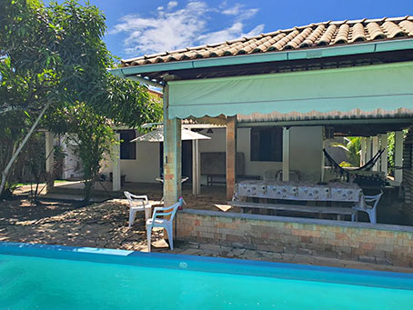Casa em Condomínio de Alto Padrão Perto da Praia da Espera