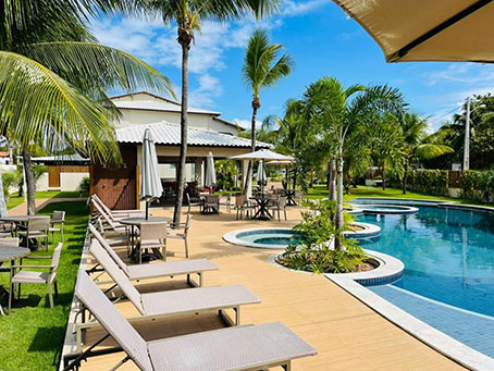 Apartamento Duplex em Condomínio à Beira-mar em Itacimirim