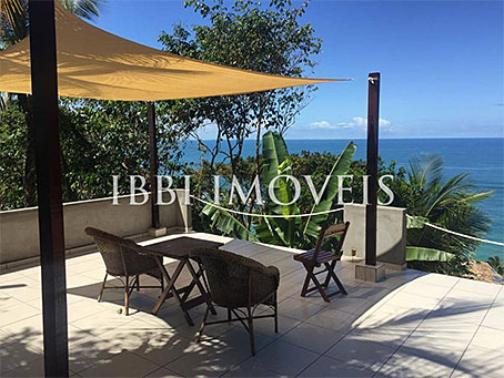 Propriedade Com Duas Casas Perto Da Primeira Praia