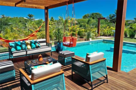 Mansão de 7 Quartos em Condomínio Premium Próximo à Praia