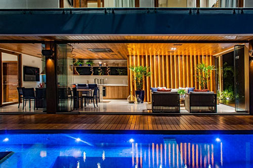 Mansão de Cinco Quartos de Luxo em um Condomínio Frente ao Mar em Praia do Forte