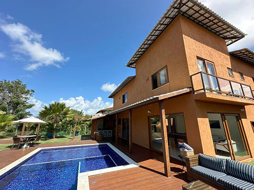 Casa Em Condomínio Prestigiado: Luxo em Cada Detalhe