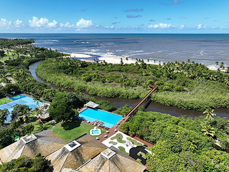 Lote em Condomínio de Luxo à Beira da Praia em Praia do Forte