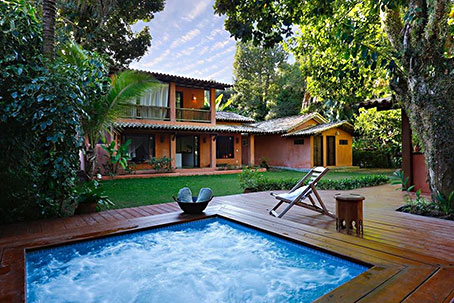 Linda Casa de 2 Quartos Perto da Praça da Vila