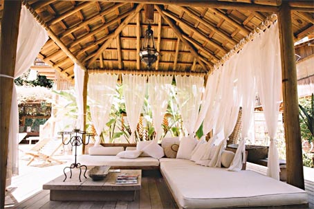 Pousada de Nove Quartos Próxima à Vila e à Praia